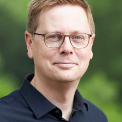 2020-07-18_UWH-Stiftung-Portraets00105-1-250x250